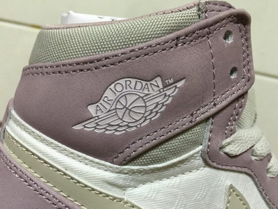 Air Jordan 1 “Heiress”