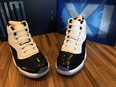 Air Jordan 11 “Midnight Navy”