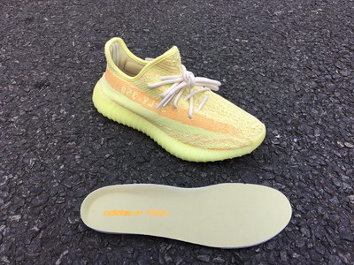 authentic ad*s Y**zy 350 boost v2-009