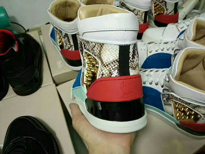 CL Men Shoes-241